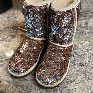 Womens Sequin UGG Boots Size 6